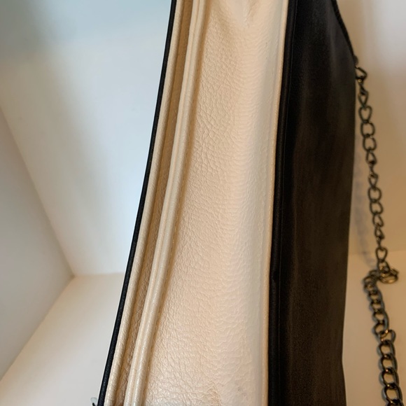 Rare Disney Snow White Evil Queen Book Purse - Picture 7 of 9